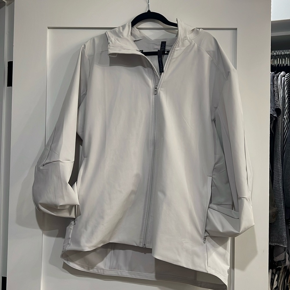 Lululemon Men’s Warp Light Jacket